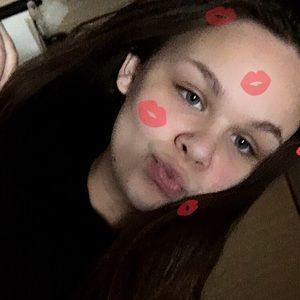 Meet your Posher, Charlotte